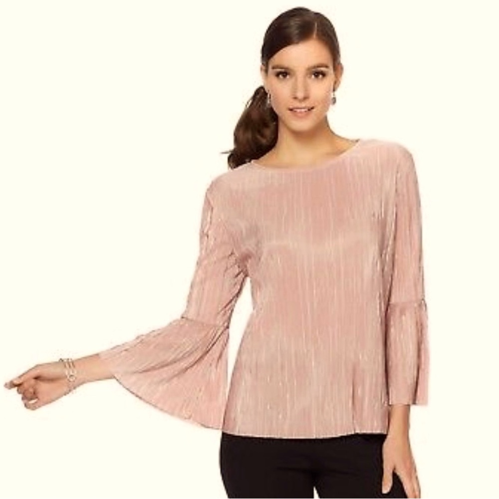 VINCE CAMUTO Pleated Bell Sleeves Blouse